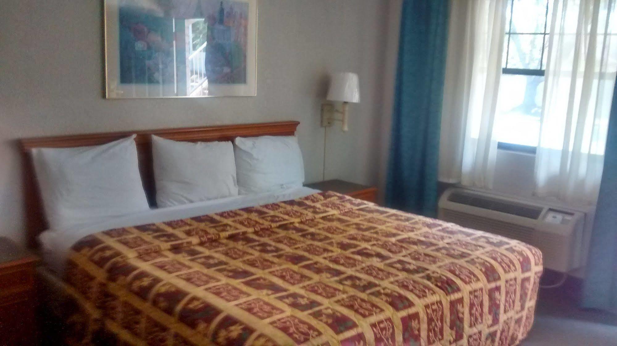 America'S Best Value Inn ชาร์ล็อต ภายนอก รูปภาพ